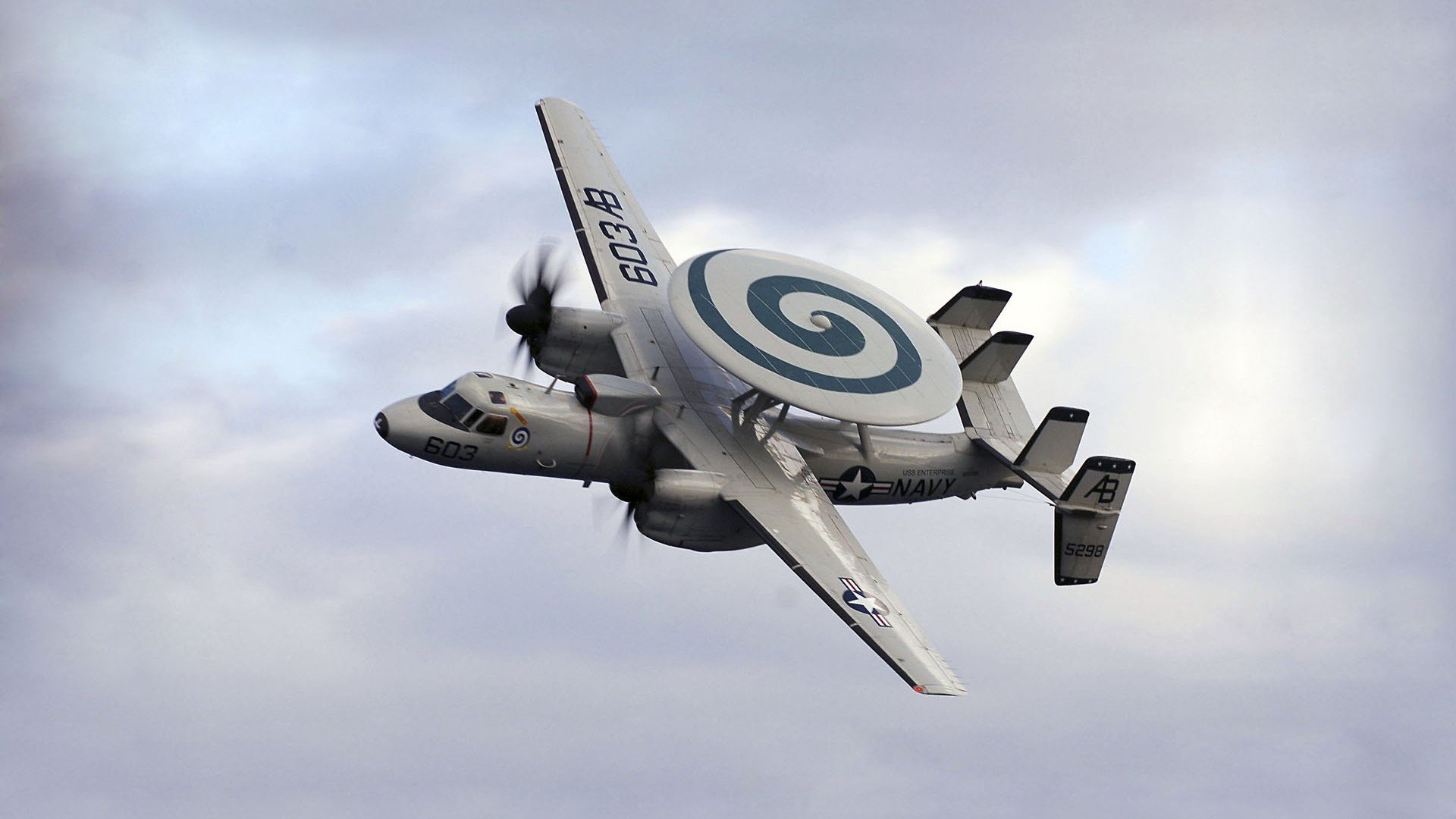 南非羚羊队:进攻的精准传递与防守的全面覆盖让对手难以突破,南非羚羊角