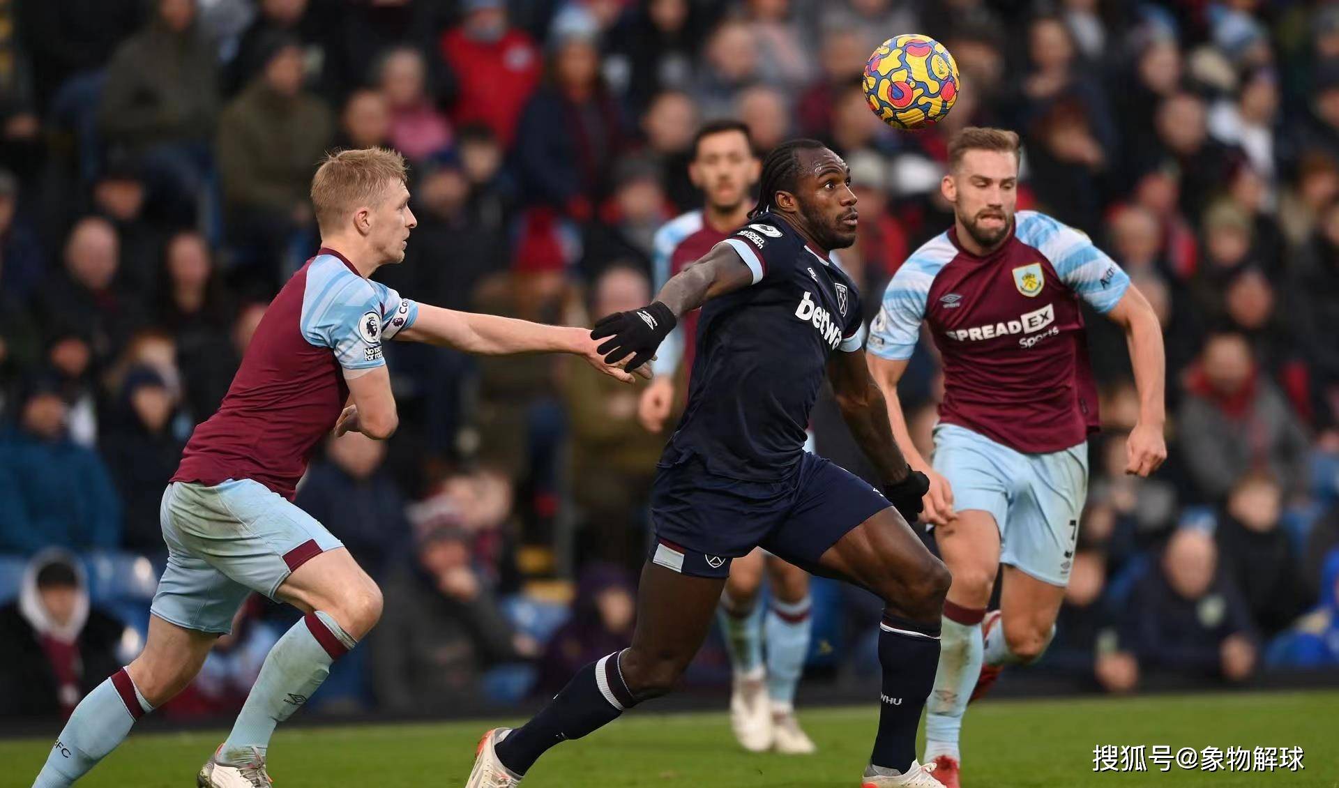 关于b体育下载：英超伯恩利的保级策略与战术调整的信息