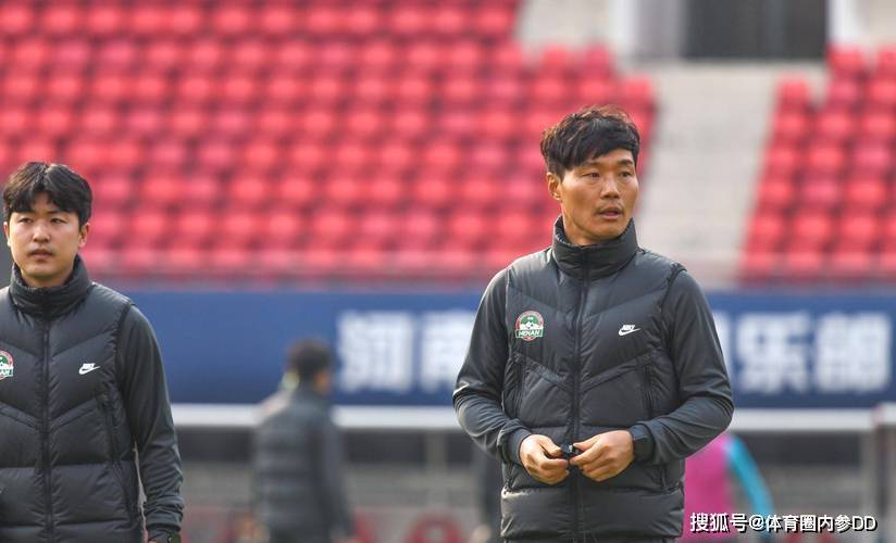 B体育APP:中超“土帅”逆袭!本土教练能否打破外教垄断?的简单介绍 B体育APP:中超“土帅”逆袭!本土教练能否打破外教垄断?的简单介绍