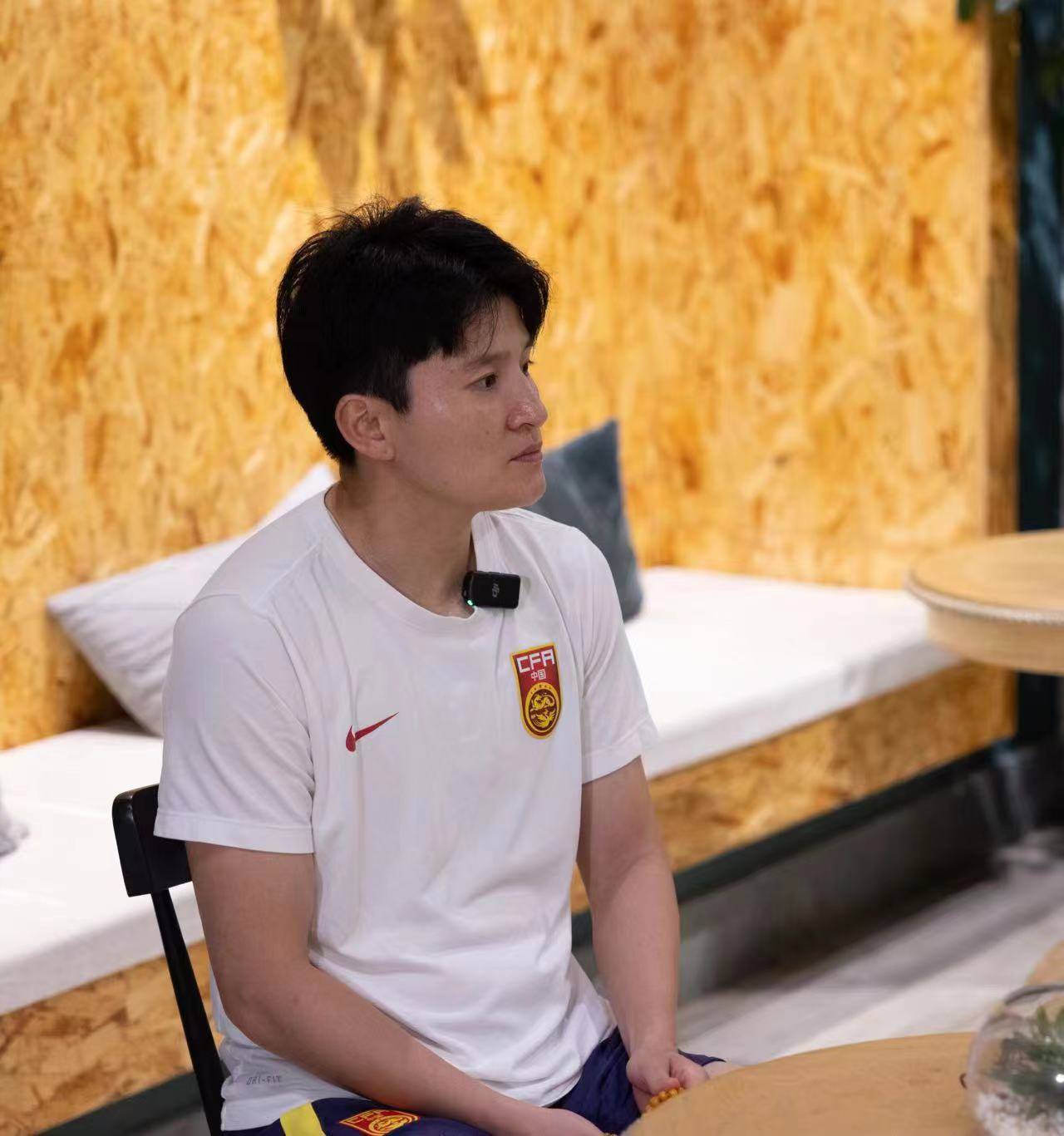 B体育APP:中国女足队长王珊珊：带领球队，力争在世界杯上取得好成绩的简单介绍