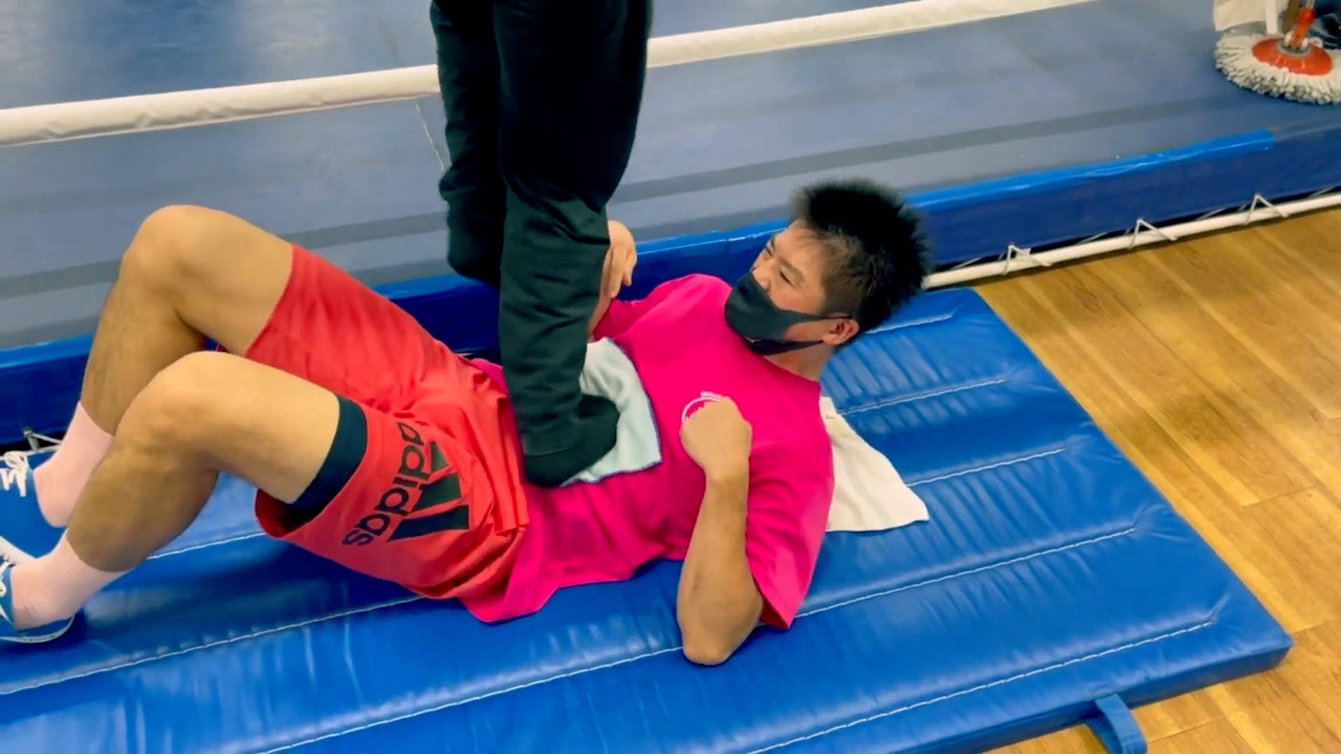 包含bsports体育：体育与心理学的结合：如何增强运动员抗压能力的词条