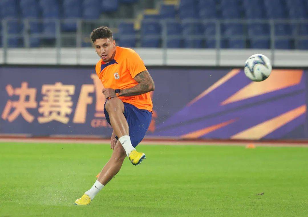 关于B体育APP:足协杯决赛：技战术分析与球队备战情况的信息