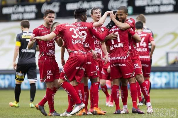 b体育网页版登录入口-b体育下载:德甲的文化内涵：足球与社会的关系的简单介绍