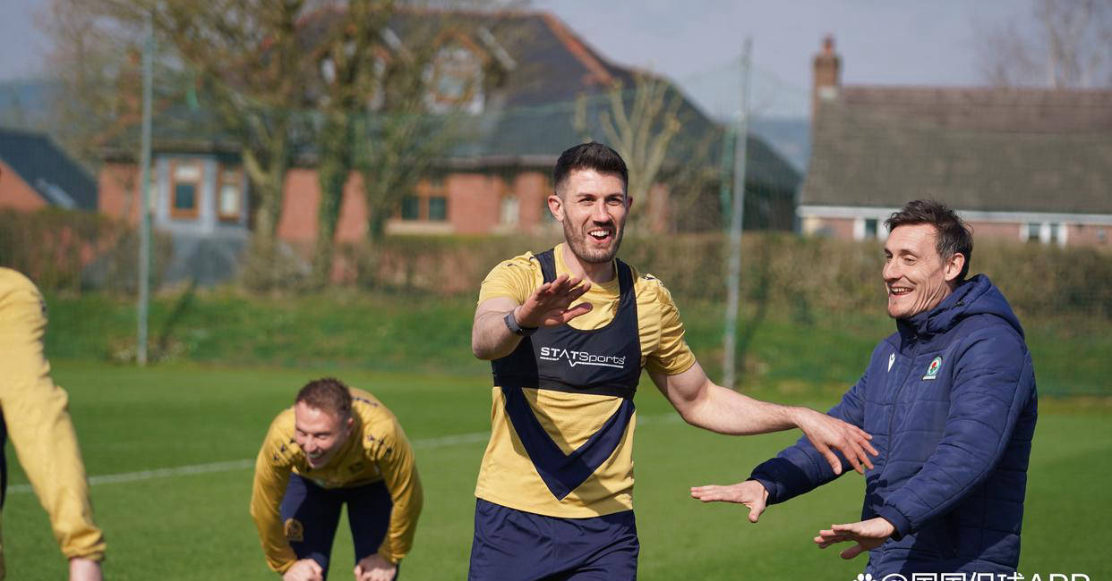 b体育下载:英超布莱克本的战术革新与赛季目标的简单介绍 b体育下载:英超布莱克本的战术革新与赛季目标的简单介绍