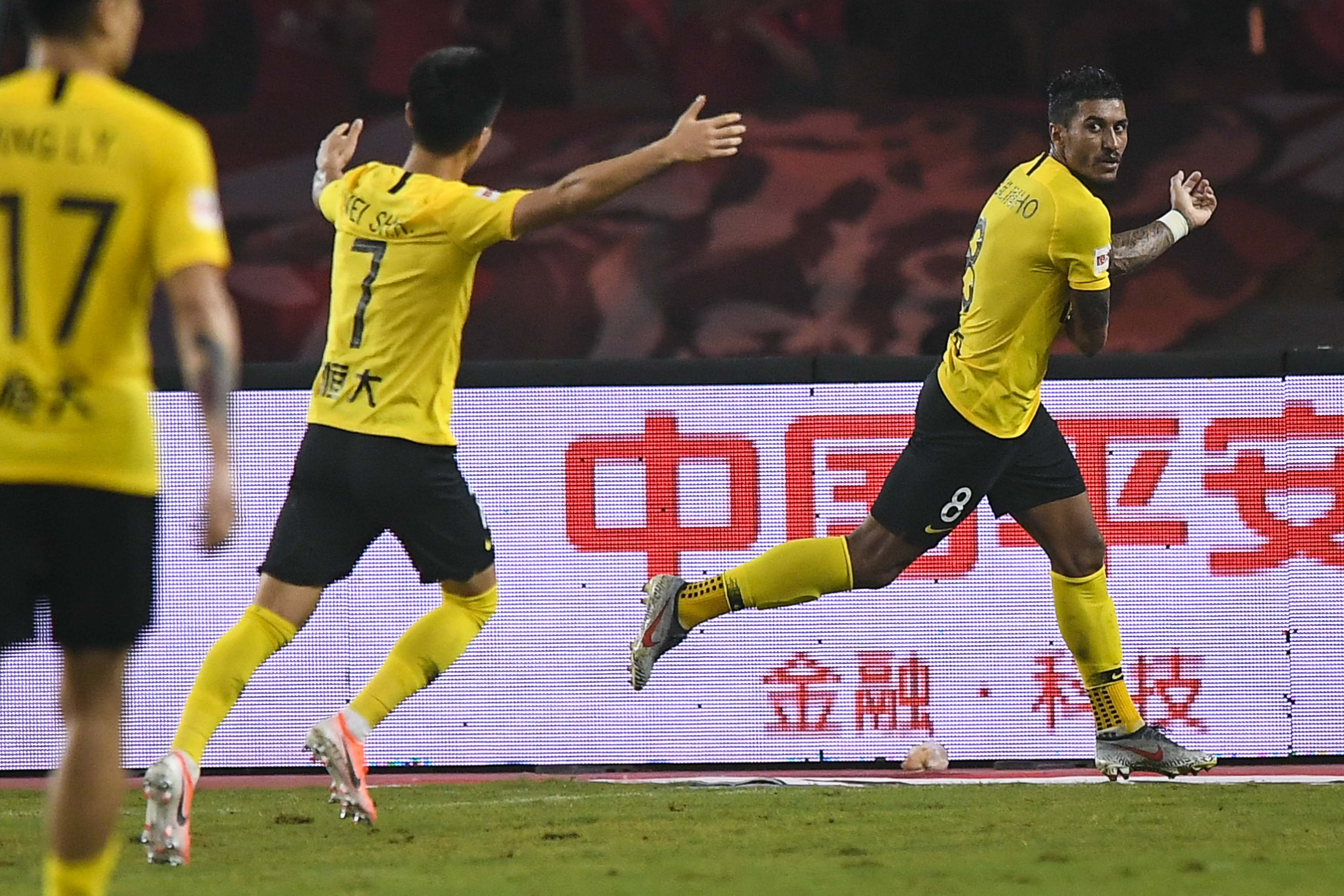 b体育在线平台-B体育APP:广州恒大队“全华班”成“笑话”，球迷：没“外援”，啥也不是！的简单介绍